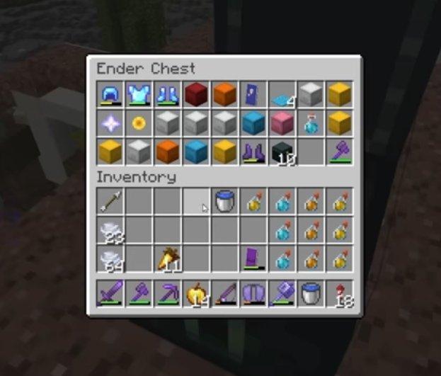 Minecraft Download APK Pocket Edition v1.26.30.32 For Android 2026 2 Minecraft special items including Golden Apple, Elytra, Netherite gear, Trident, Totem of Undying, and Ender Pearl.